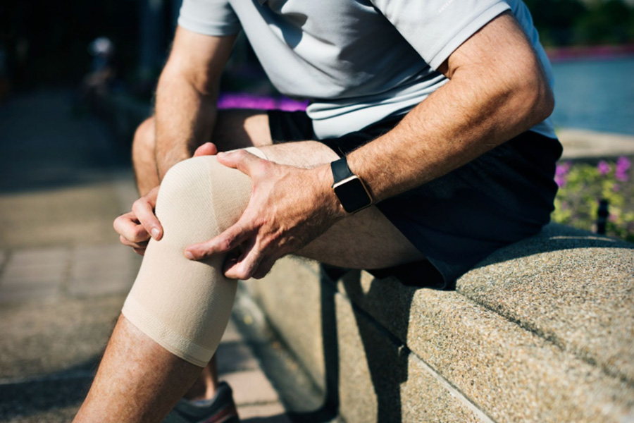 Why Early Knee Care Helps Slow Symptom Progression