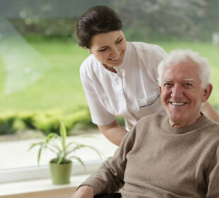 Why Families Choose Personal Home Care Service Toronto for Their Loved Ones