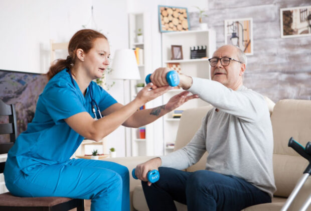 How Home Physiotherapy Supports Recovery in Familiar Surroundings